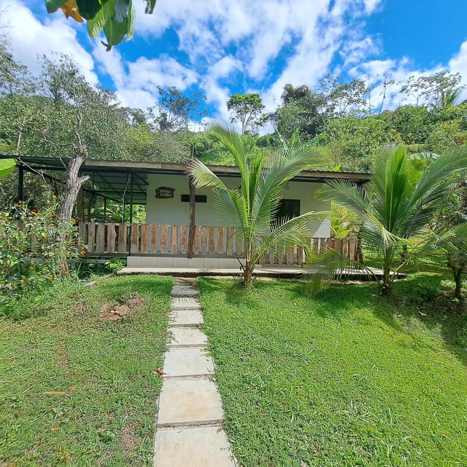 Casa El Colibri * Naranjo (Alajuela)
